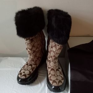 COACH #A7303 Joyous Mink Trimmed Signature Jacquard Patent Leather Boots- SZ:8.5